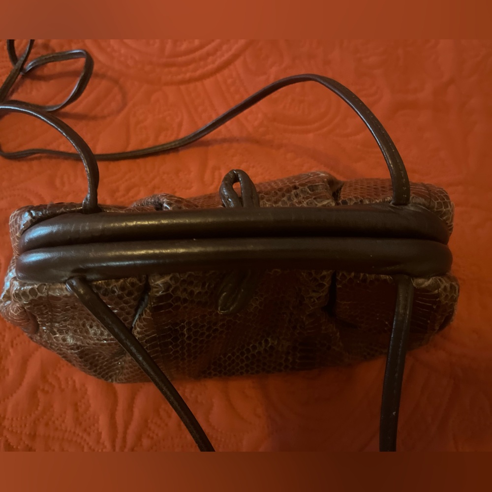 🛍️ Lyrella Adorable Brown Snakeskin Crossbody Shoulder Bag, Vintage 1980’s - Picture 12 of 14
